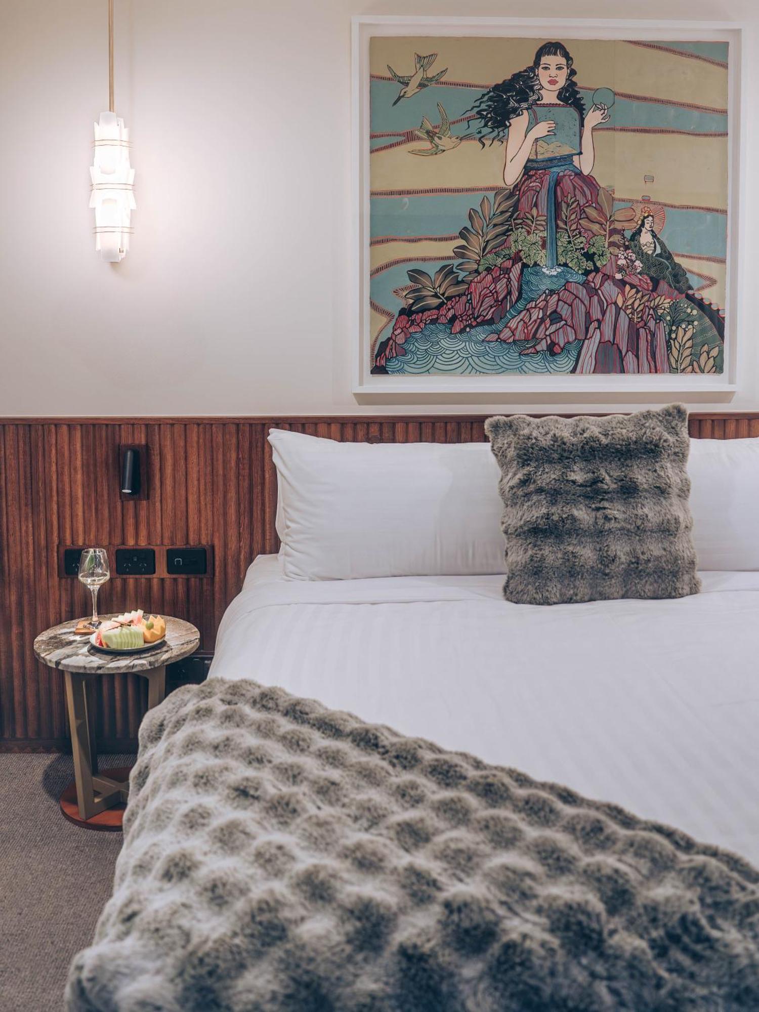 Risby Cove Boutique Hotel Strahan Exteriör bild