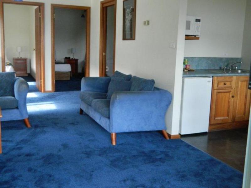 Risby Cove Boutique Hotel Strahan Exteriör bild